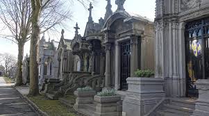 Pourquoi l’entretien de tombes à Roubaix est essentiel pour le souvenir et le lien familial