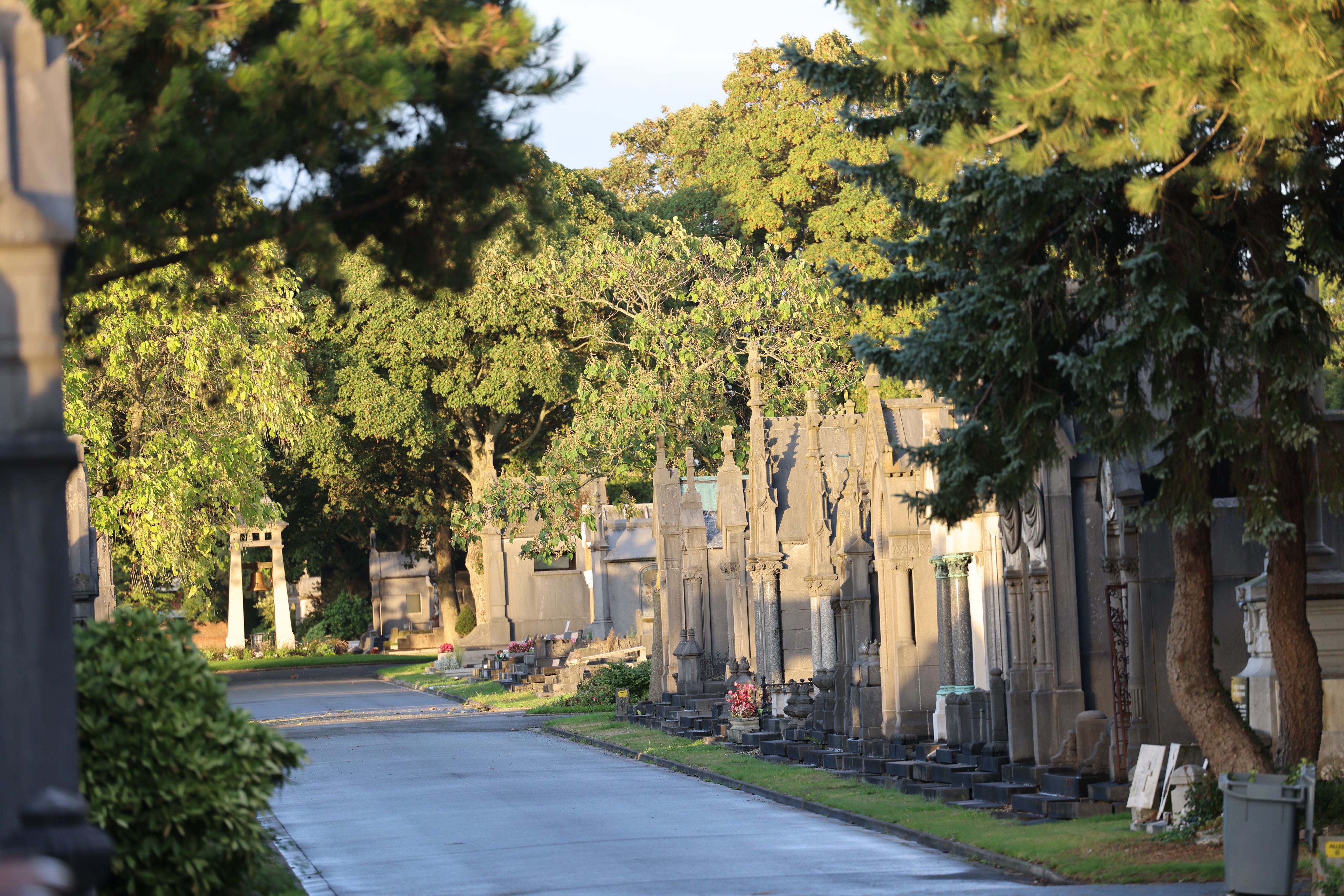 Entretien de tombes à Tourcoing : entre tradition, mémoire et soin du lien familial